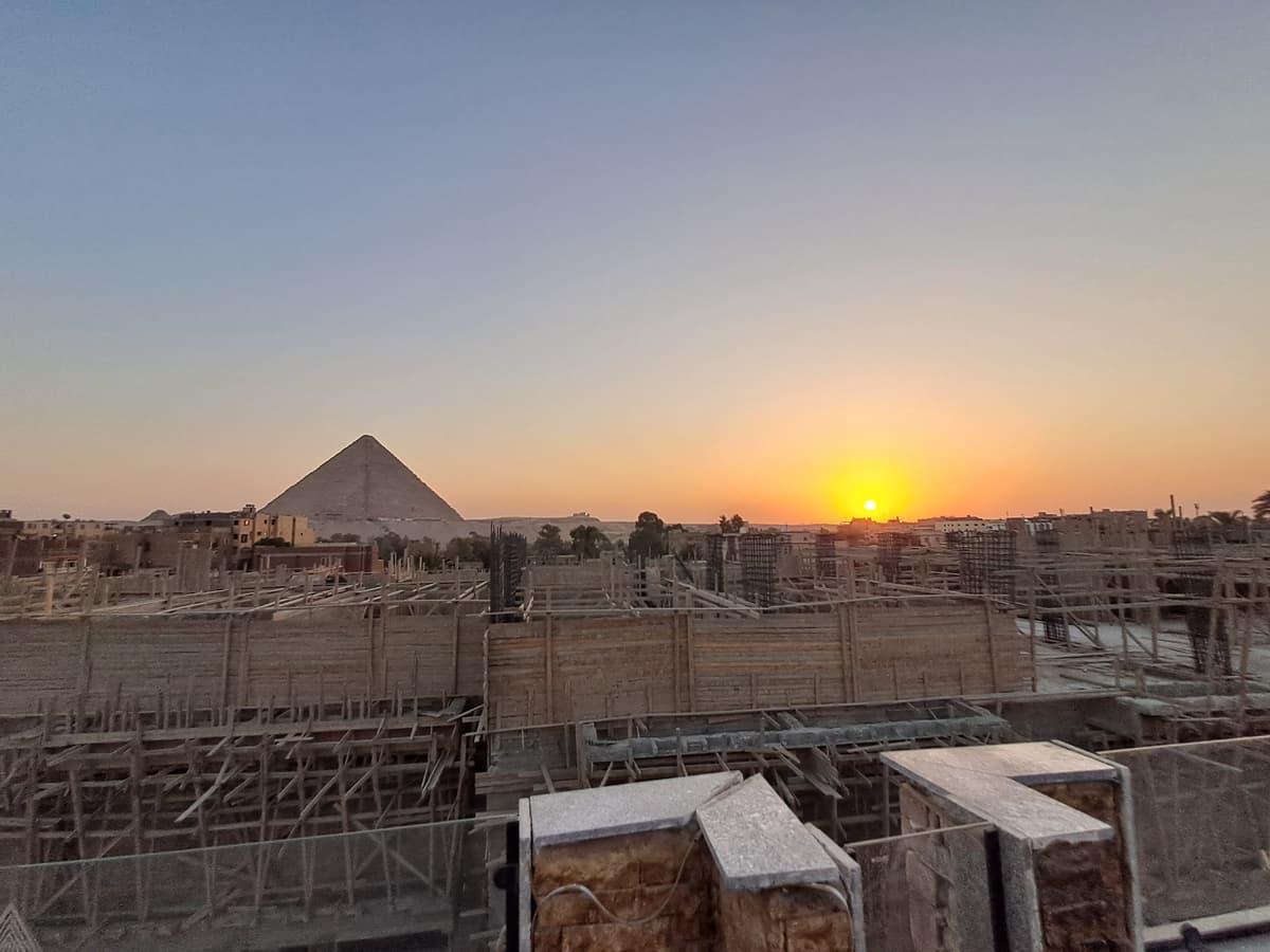 Proof for تصوّر مع معلم أثري